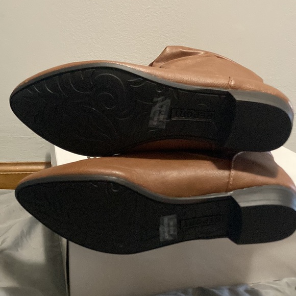 REPORT FOOTWEAR Tan Knee-high vegan leather boots size 8.5 - Picture 3 of 5